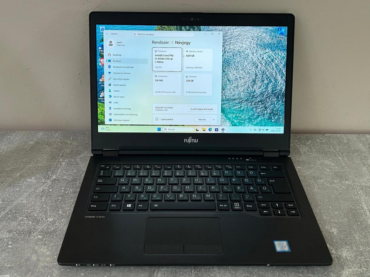 Fujitsu LifeBook U748